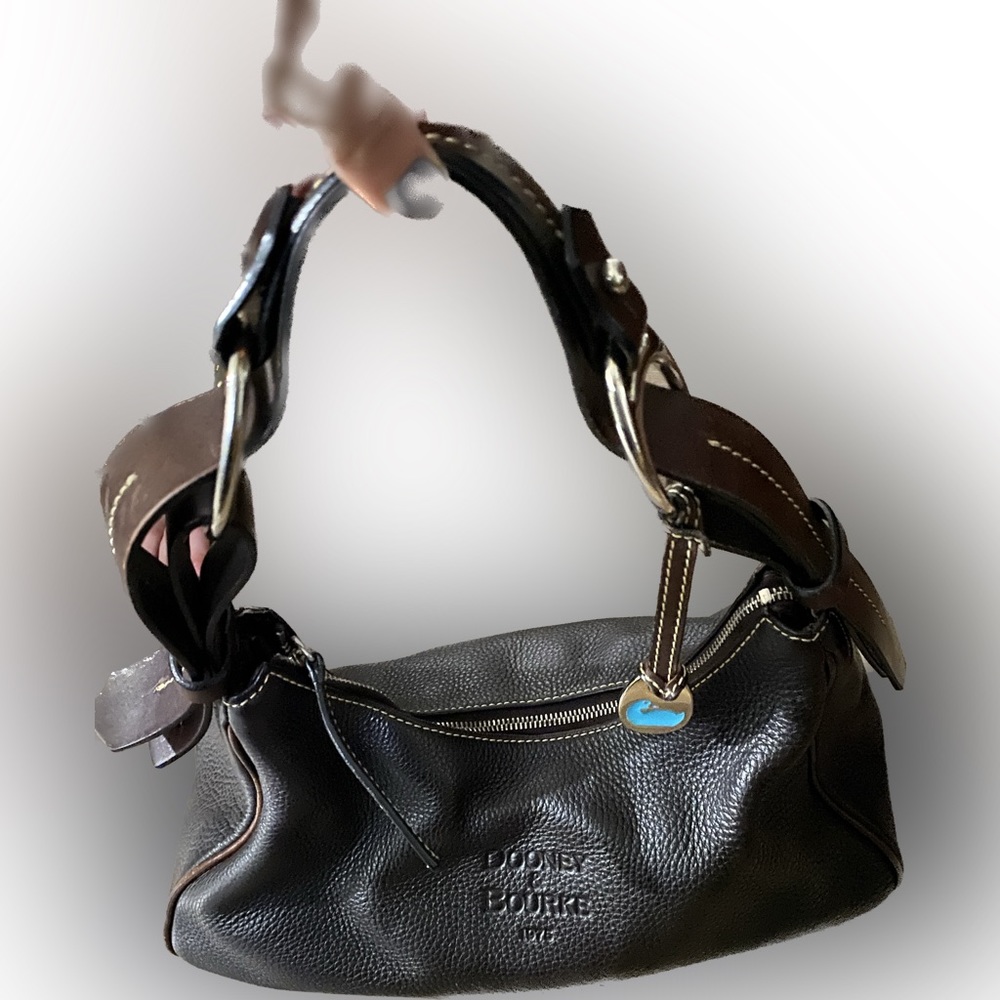 Dooney & Bourke HoBo Bag.

Shoulder bag